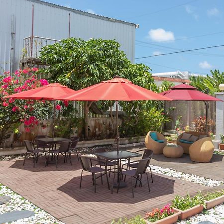 Oasis Boutique House Hotel Saipan Buitenkant foto